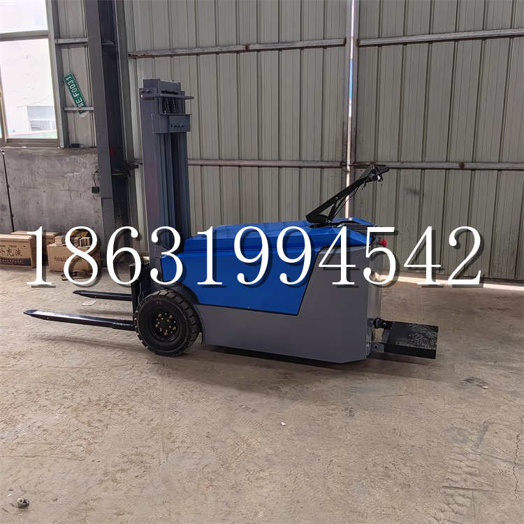 驻马店市全电动叉车插腿式堆高车液压装卸车1.5吨升高小型站驾式铲车